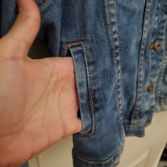 Distressed Jean Jacket Size Medium - Picture 4 of 5